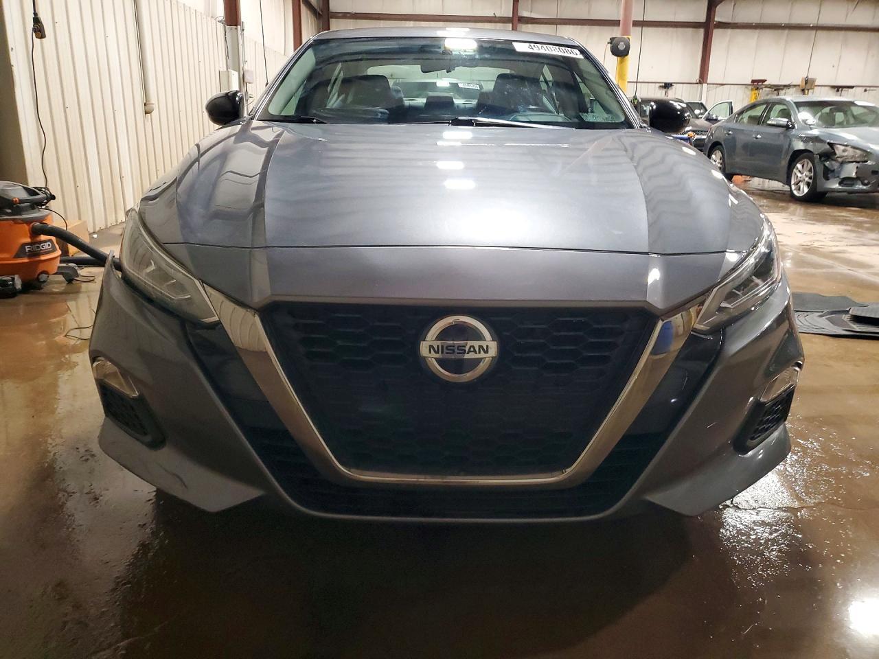2019 Nissan Altima Sr - Фото 5