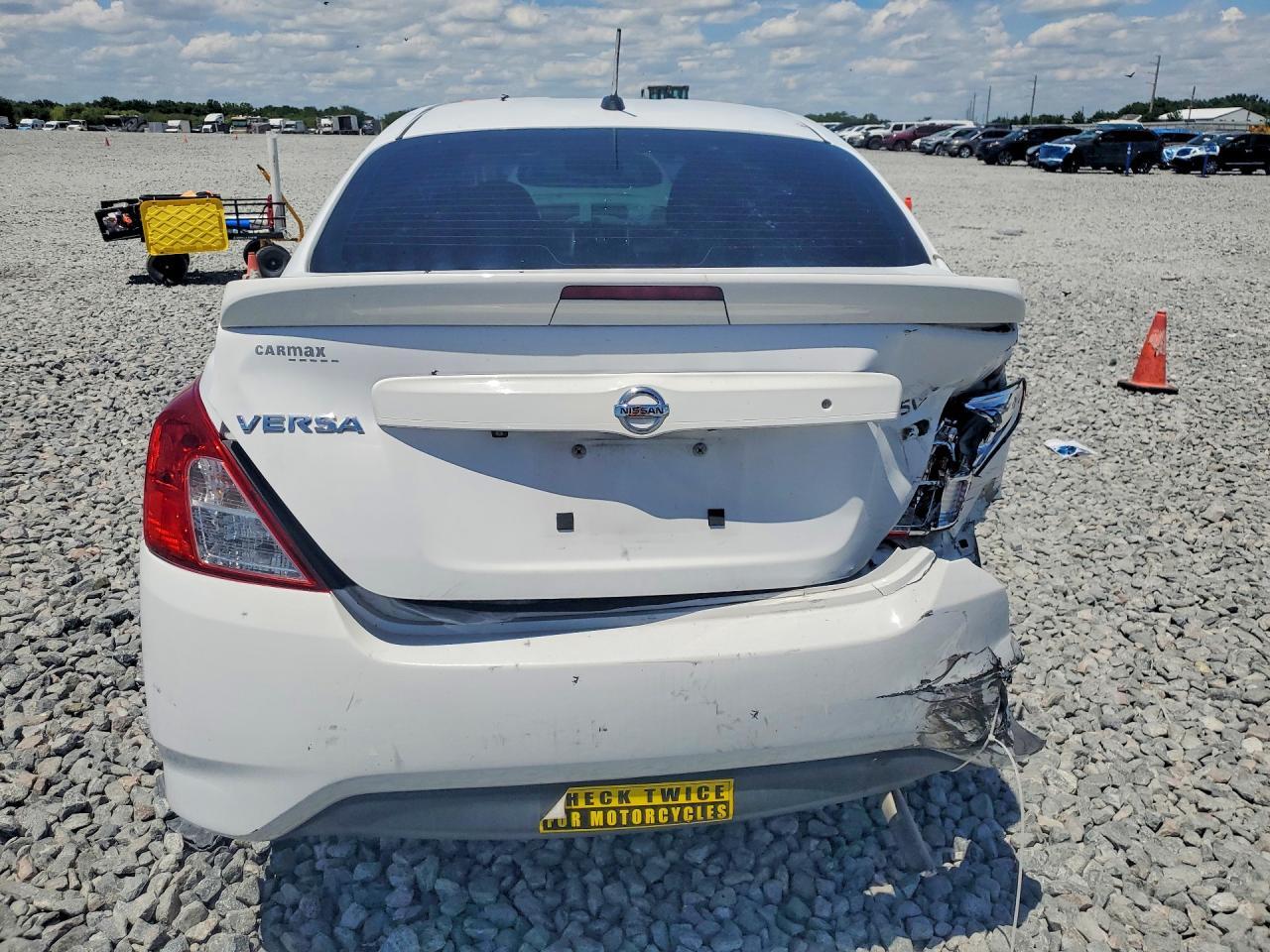 2018 Nissan Versa Sv - Фото 6