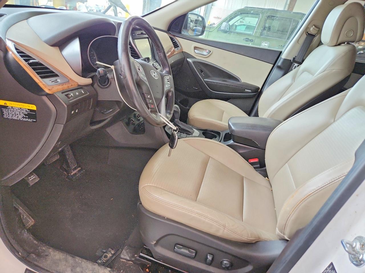 2013 Hyundai Santa Fe Gls - Image 7