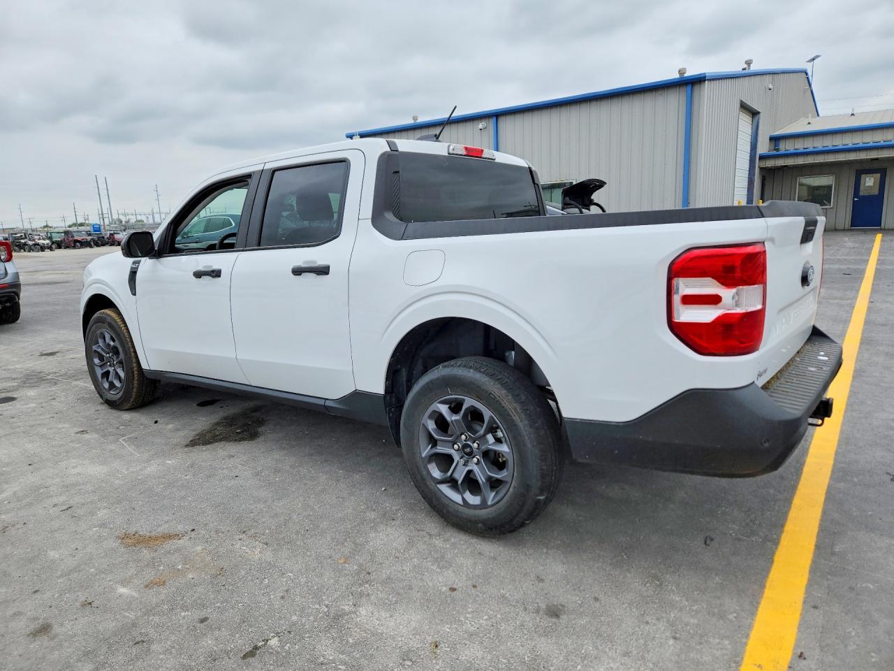 2025 Ford Maverick Xlt - Image 2