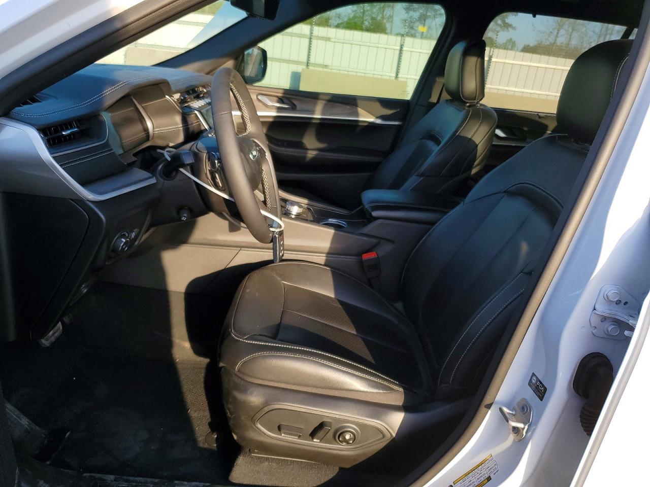 2025 Jeep Grand Cherokee Limited - Image 7