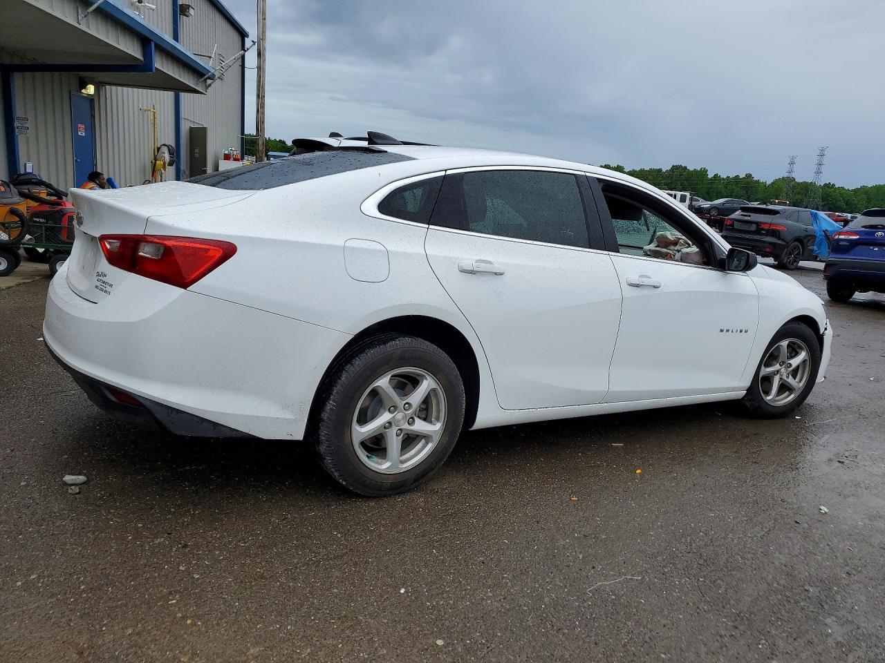 2017 Chevrolet Malibu Ls - Image 3