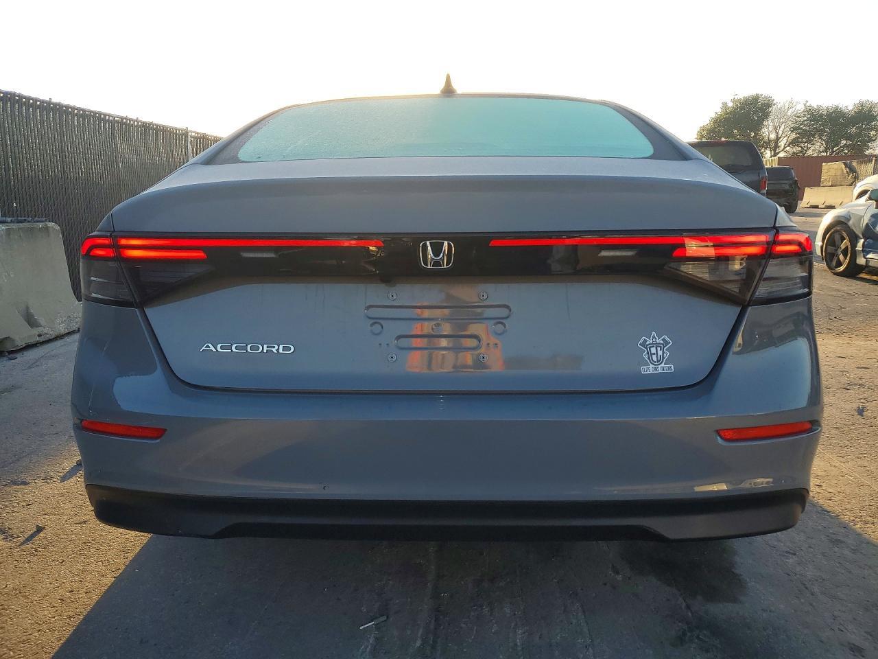 2025 Honda Accord Se - Image 6