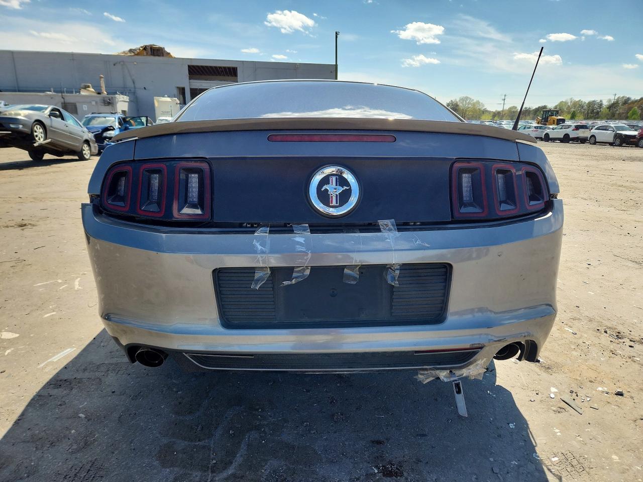 2014 Ford Mustang - Фото 6