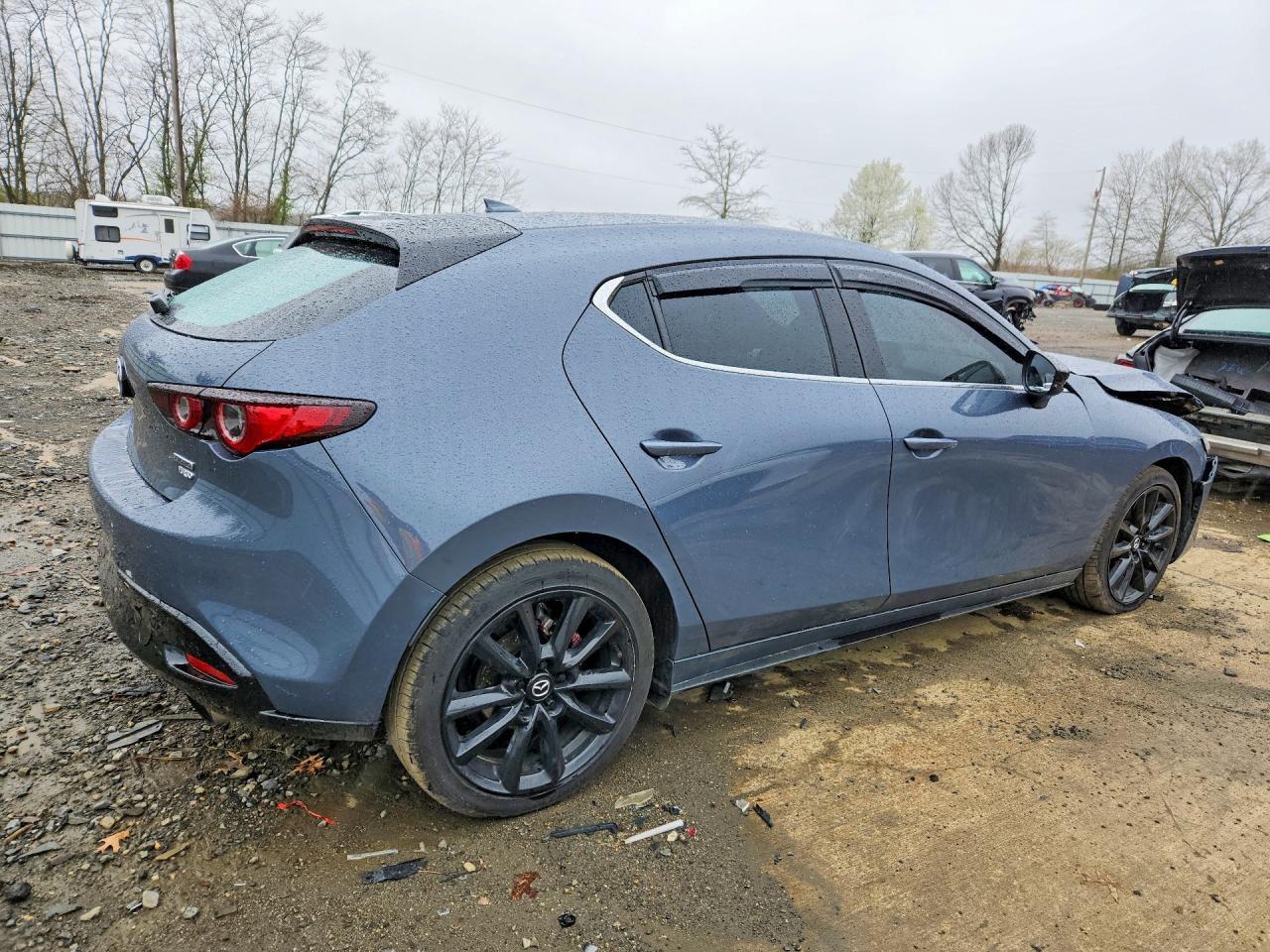 2022 Mazda 3 - Image 3