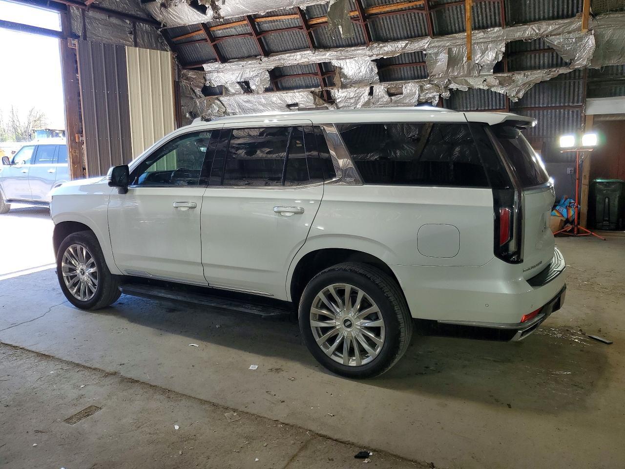 2021 Cadillac Escalade Premium Luxury - Фото 2