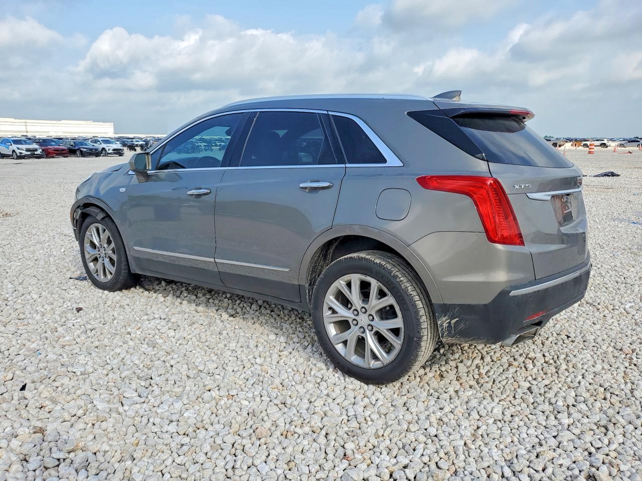 2018 Cadillac Xt5 Luxury - Фото 2