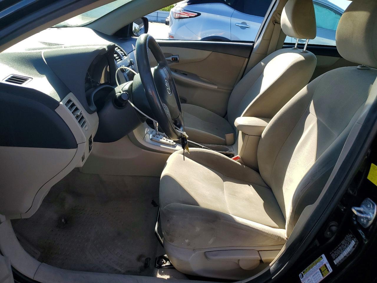2011 Toyota Corolla Le - Фото 7
