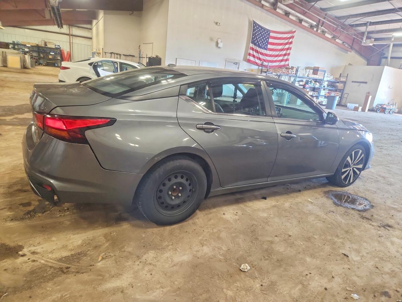 2019 Nissan Altima 2.5 Sr - Фото 3