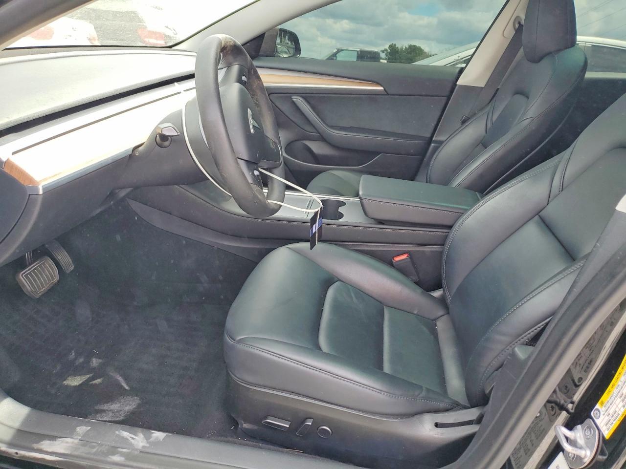 2023 Tesla Model 3 - Фото 7