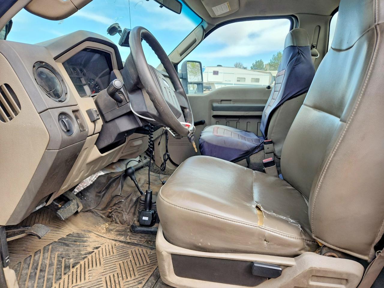 2008 Ford F550 Super Duty Flatbed Truck - Image 7