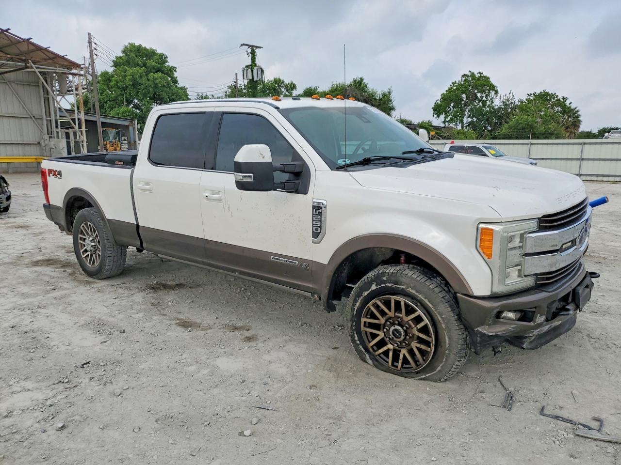 2017 Ford F250 Super Duty - Фото 4