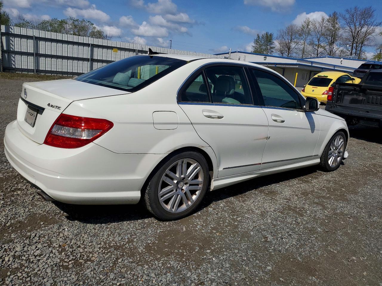 2009 Mercedes-Benz C 300 4Matic - Image 3