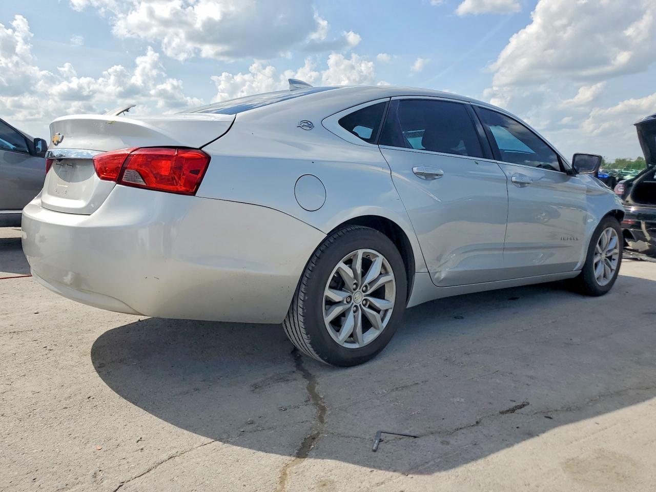 2018 Chevrolet Impala Lt - Фото 3