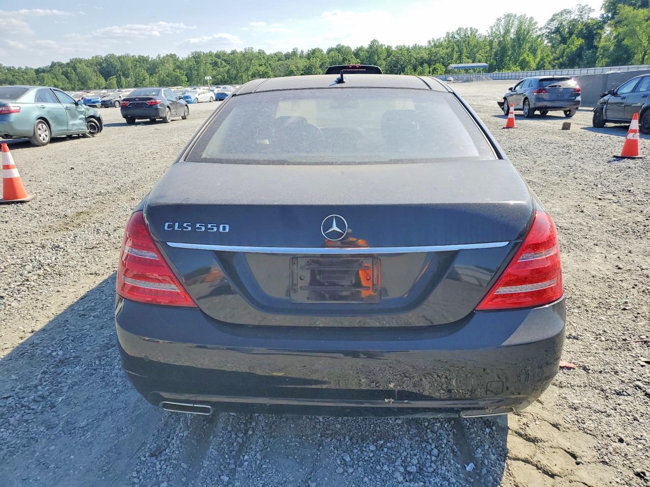 2011 Mercedes-Benz S 550 4Matic - Image 6