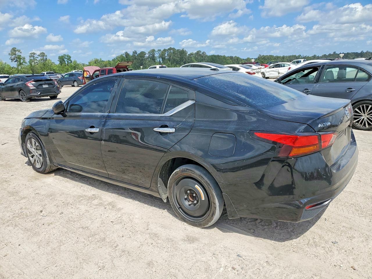 2020 Nissan Altima 2.5 S - Image 2