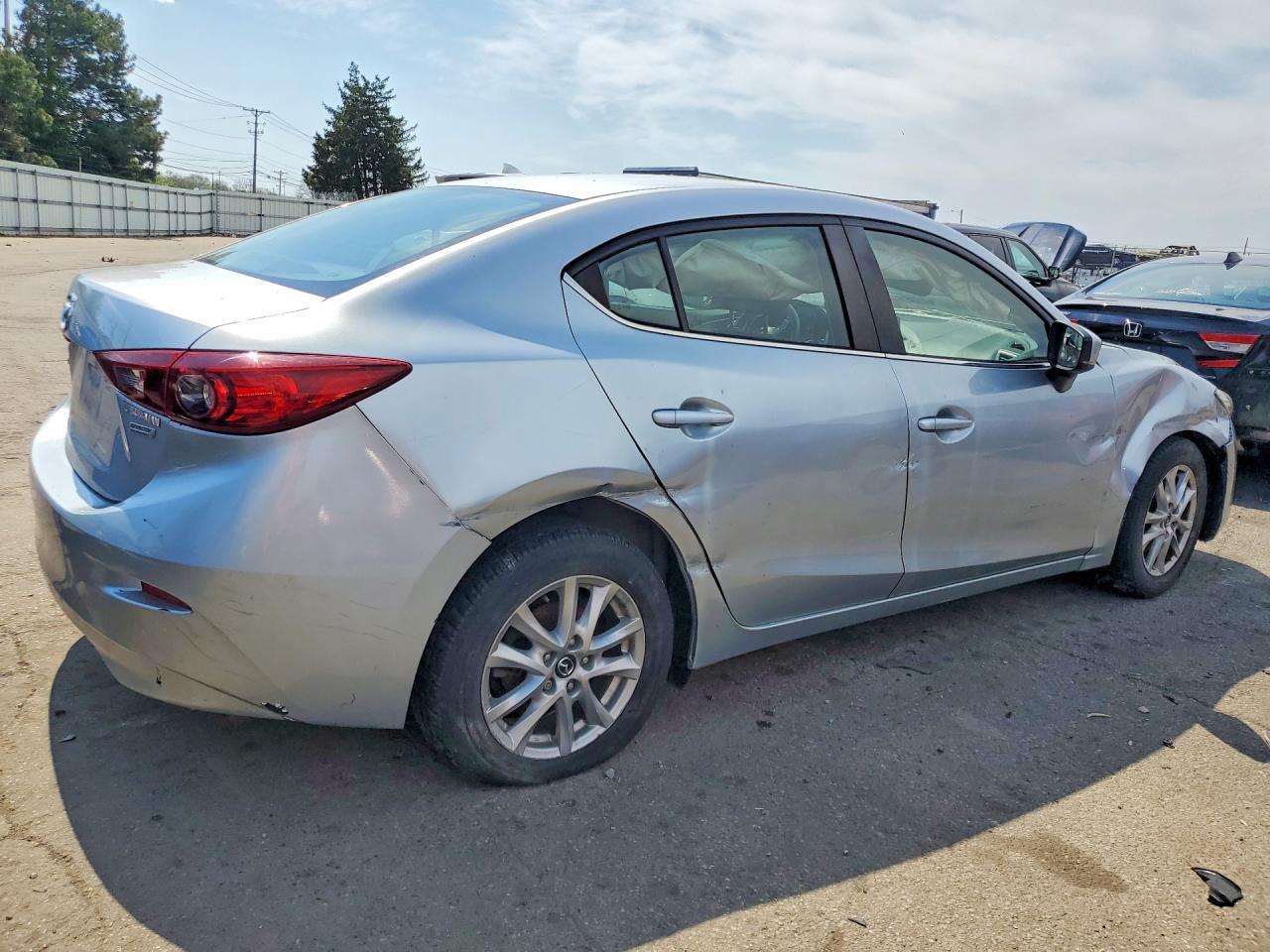 2018 Mazda 3 Sport - Фото 3