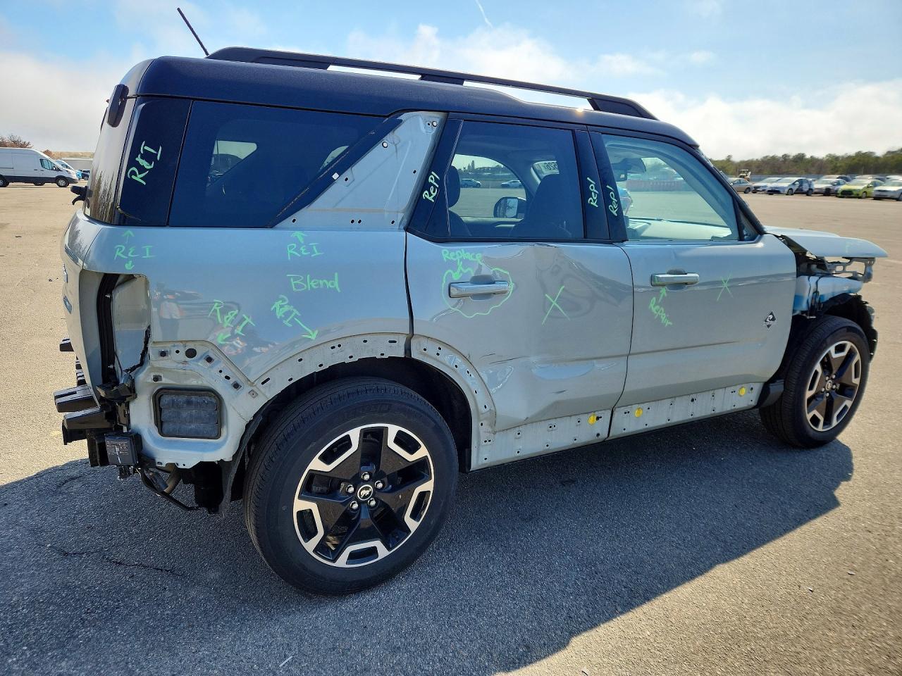 2021 Ford Bronco Sport Outer Banks - Image 3