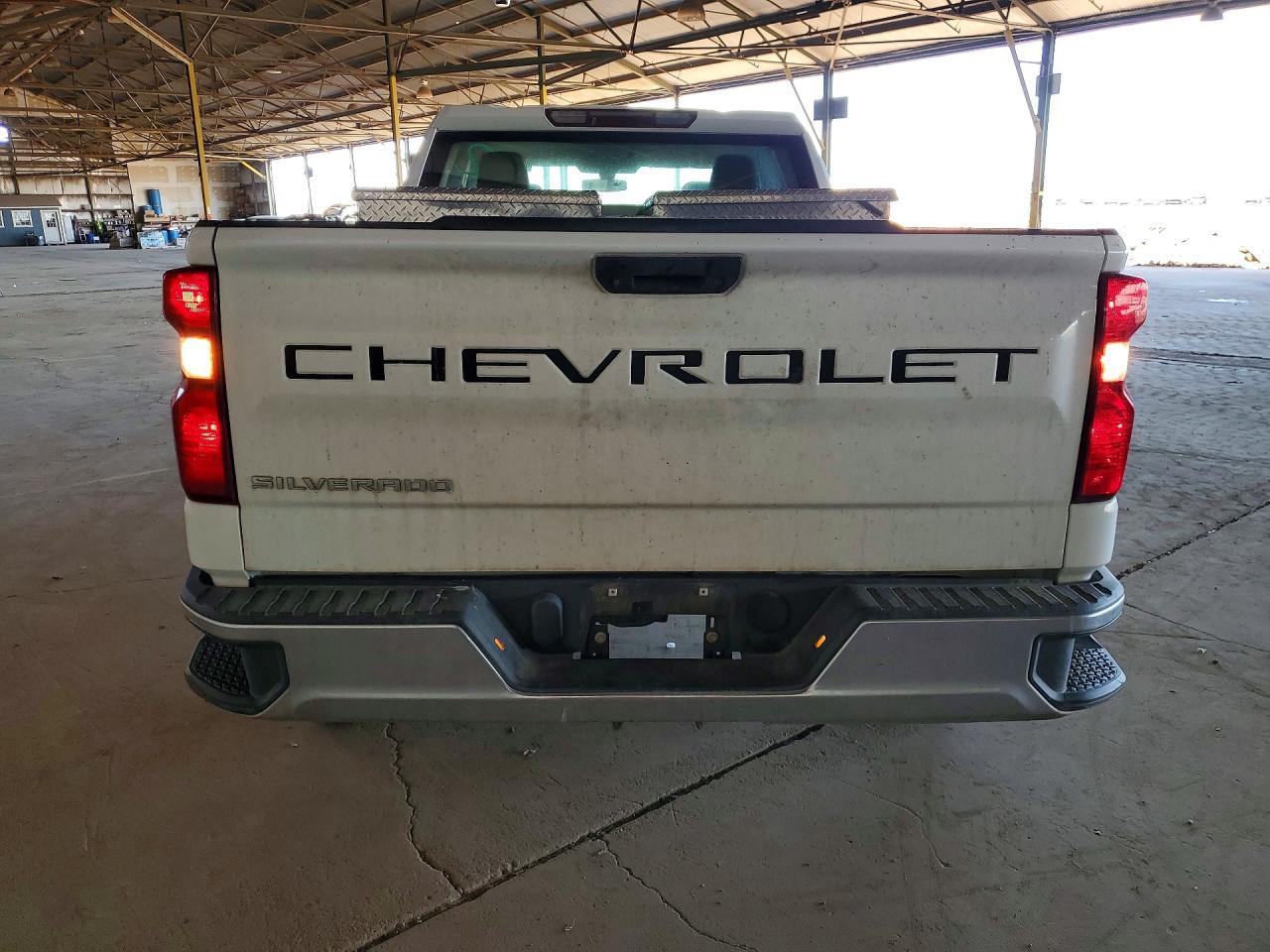 2019 Chevrolet Silverado C1500 - Image 6