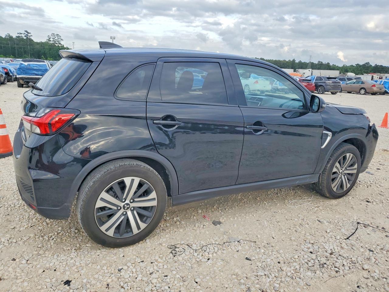 2024 Mitsubishi Outlander Sport S - Image 3