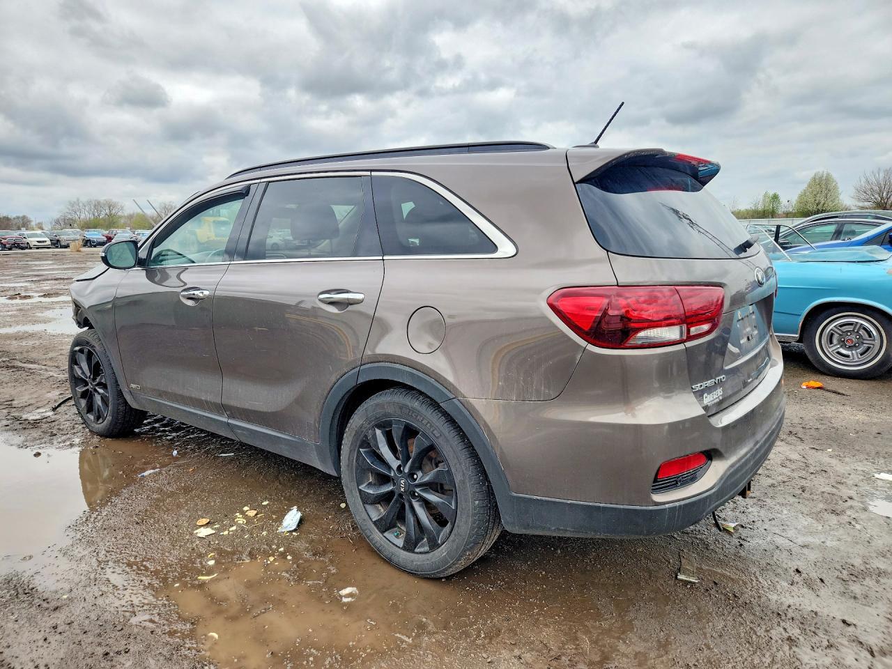 2020 Kia Sorento S - Фото 2