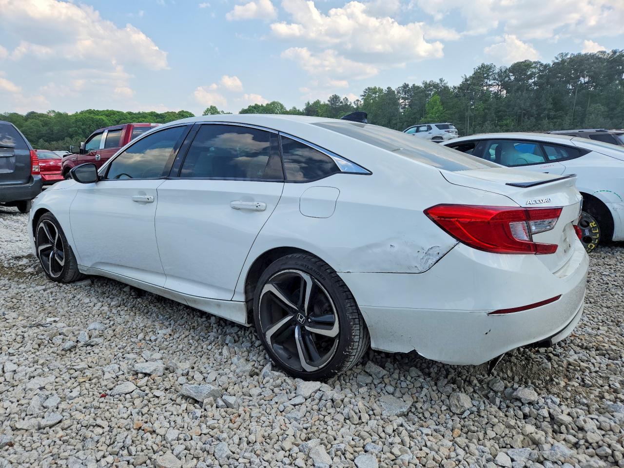 2022 Honda Accord Sport - Фото 2
