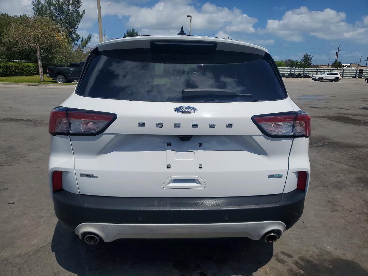 2020 Ford Escape Sel - Фото 6