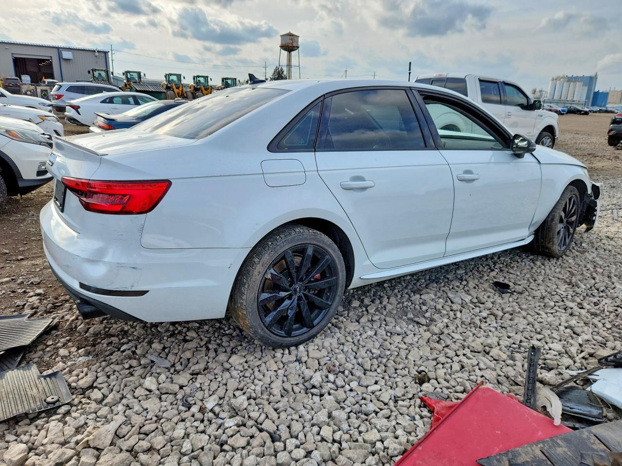 2017 Audi A4 Premium - Фото 3