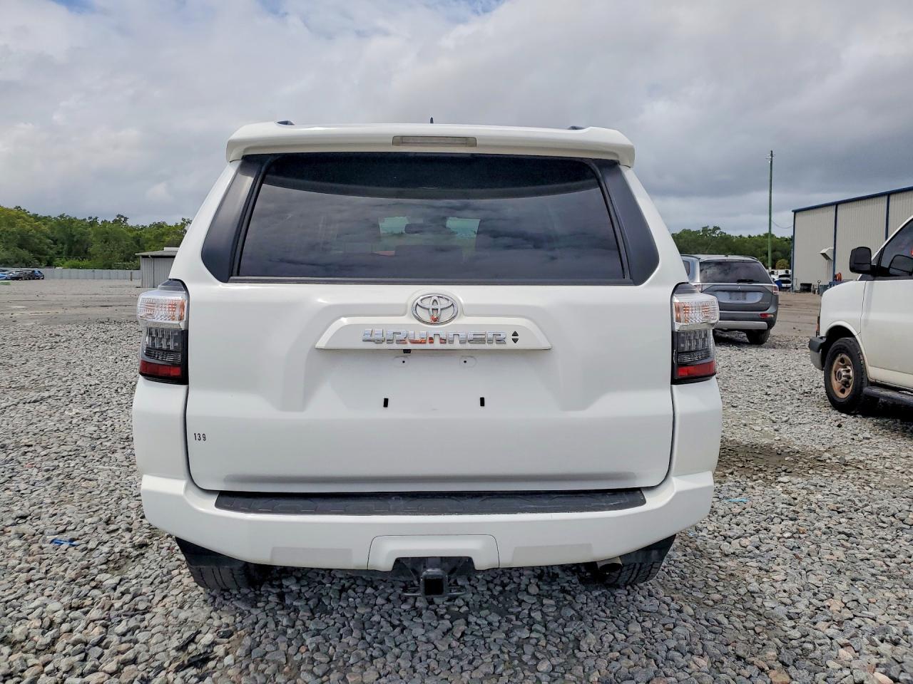 2024 Toyota 4Runner Sr5 - Фото 6