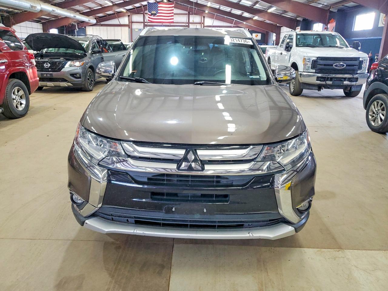2016 Mitsubishi Outlander - Image 5