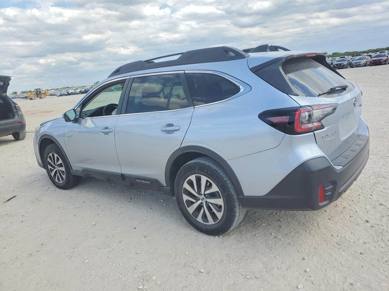 2022 Subaru Outback Premium - Фото 2