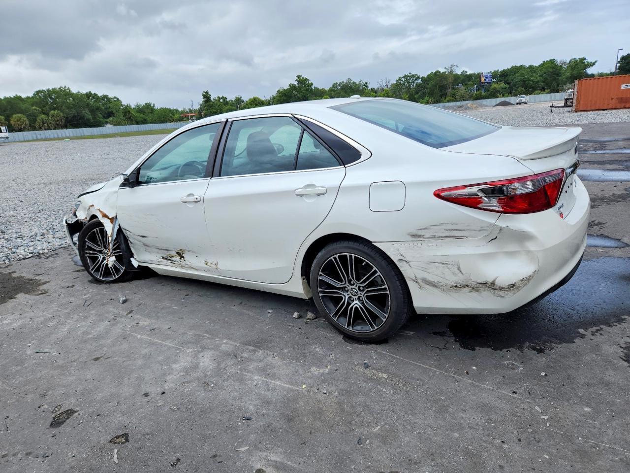 2016 Toyota Camry Special Edition - Image 2