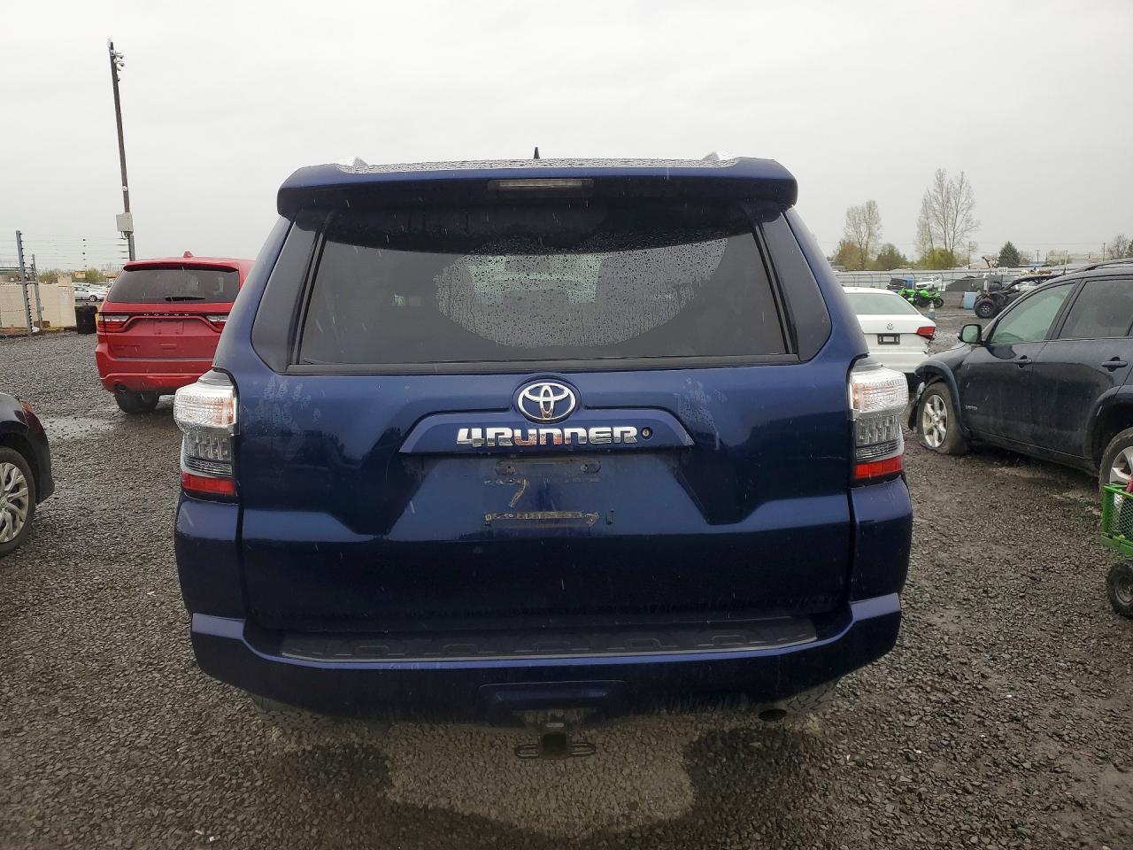 2015 Toyota 4Runner Sr5 - Image 6