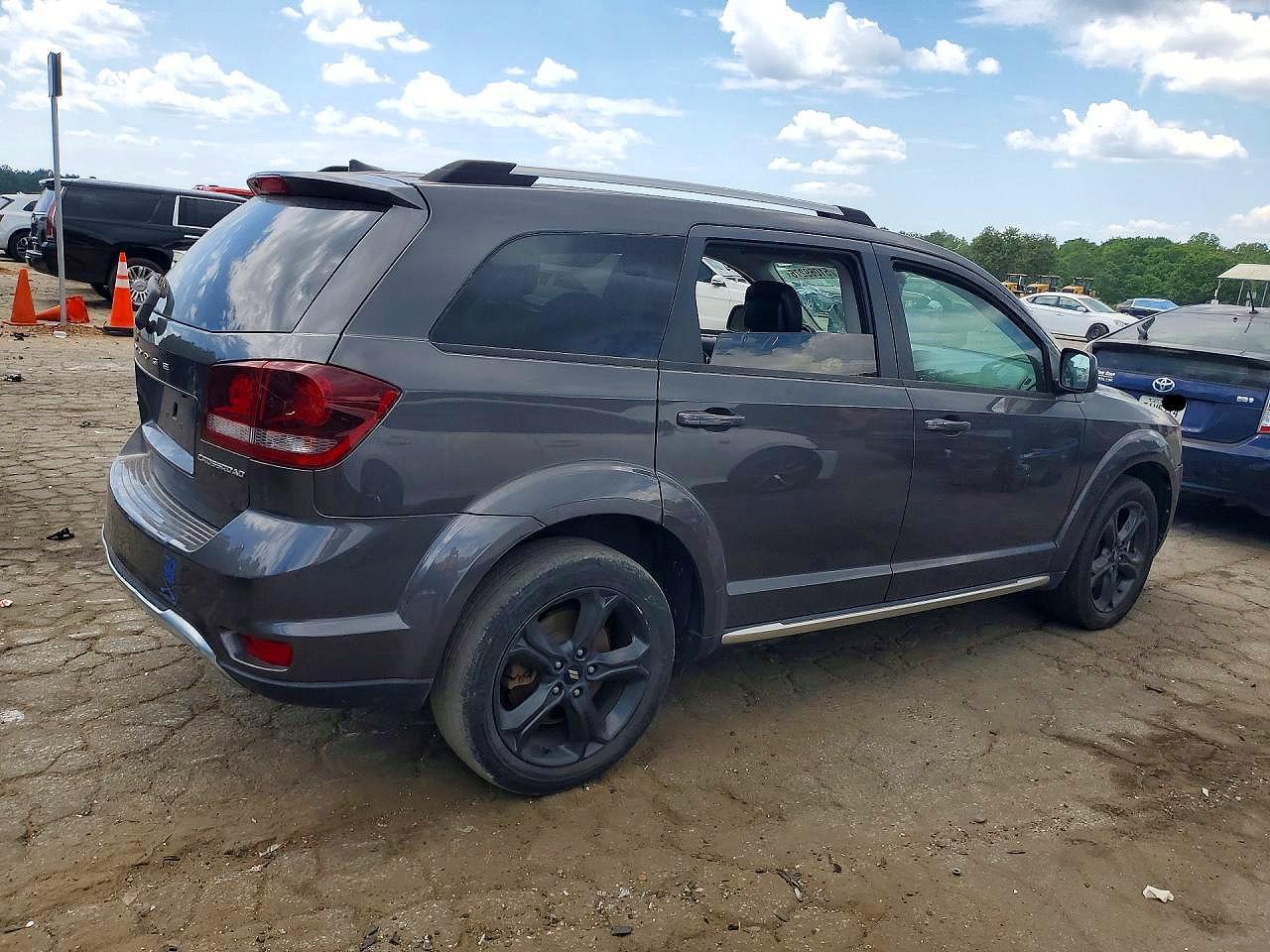 2019 Dodge Journey Crossroad - Фото 3