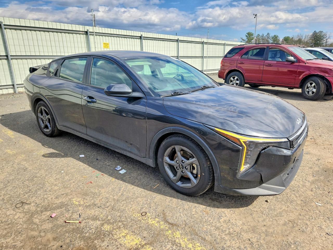 2025 Kia K4 Lxs - Image 4