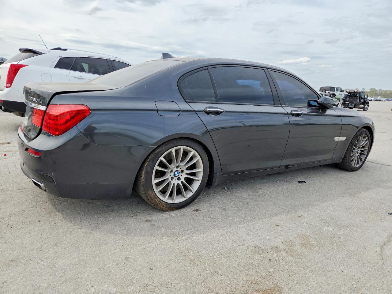 2011 BMW 750 Lxi - Фото 3