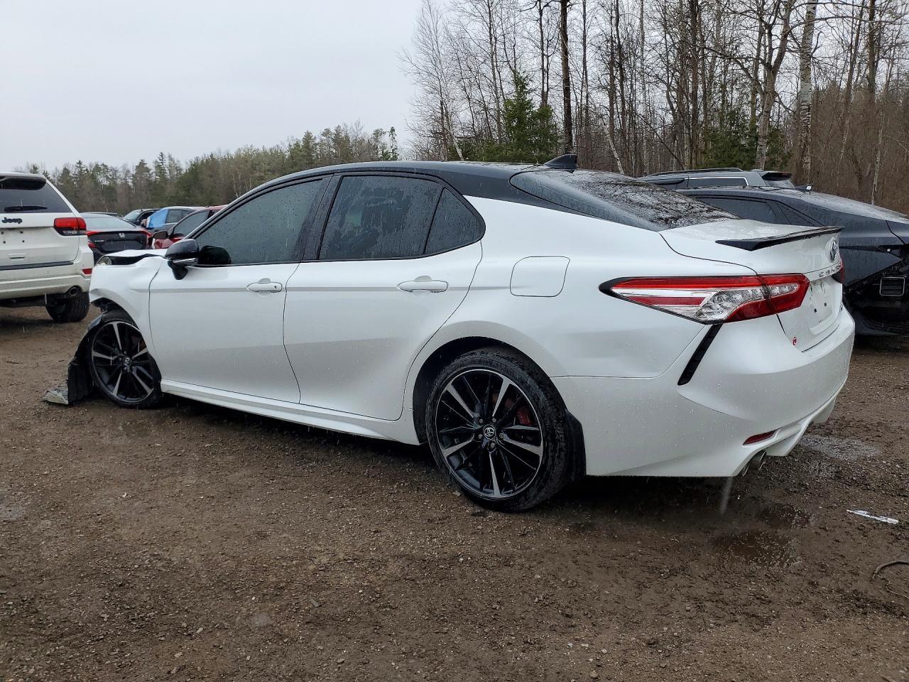 2020 Toyota Camry Xse - Image 2