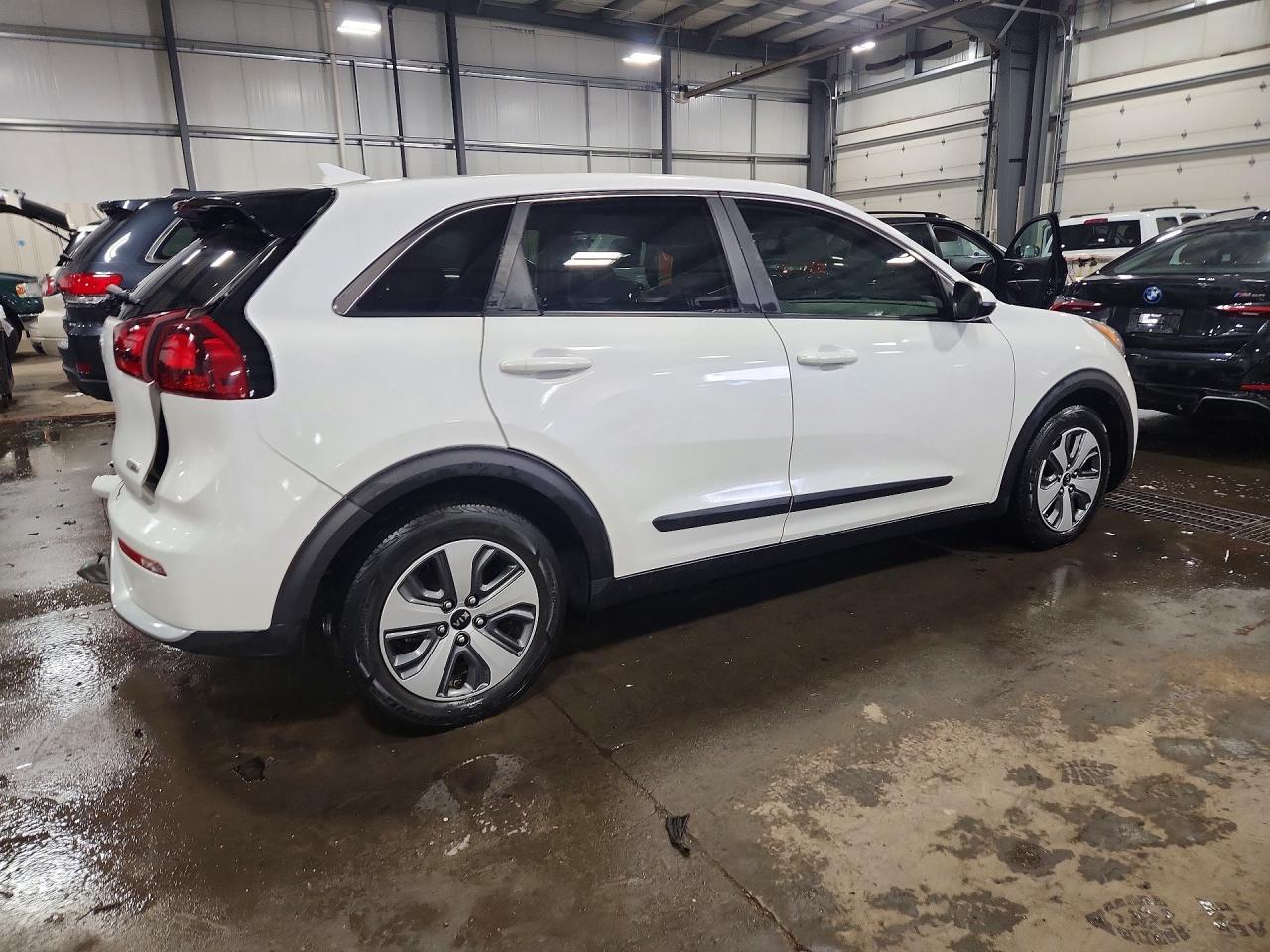 2019 Kia Niro Fe - Image 3