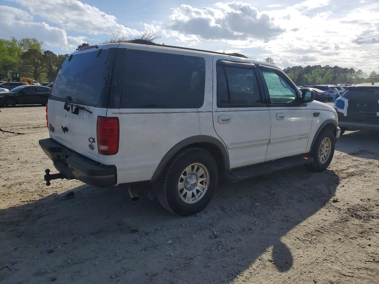 2001 Ford Expedition - Image 3