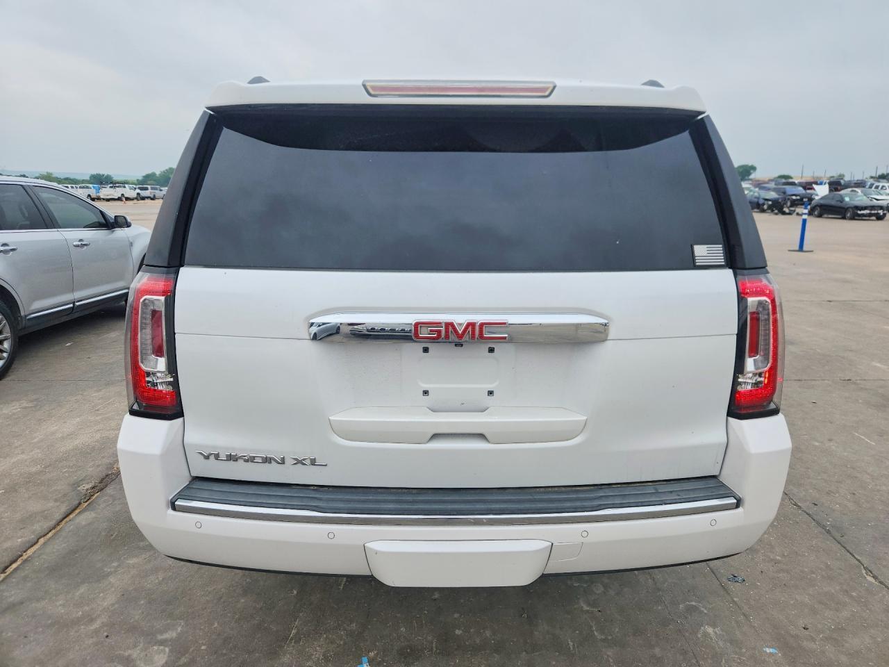 2016 GMC Yukon Xl Denali - Фото 6