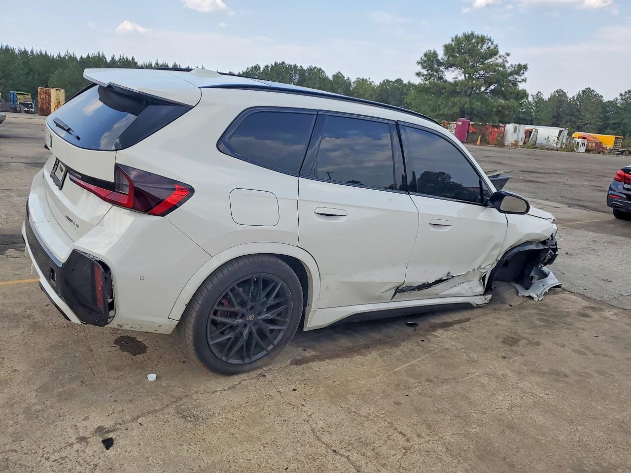 2023 BMW X1 xDrive28I - Фото 3
