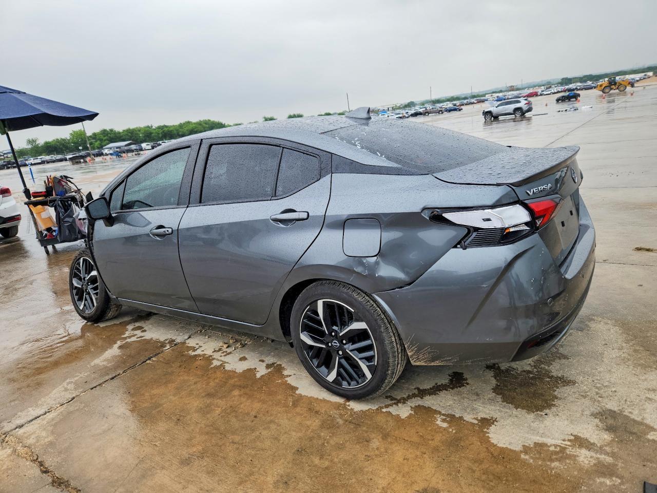 2025 Nissan Versa Sr - Фото 2