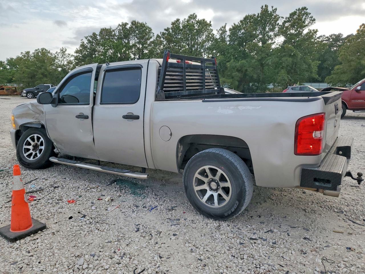 2008 Chevrolet Silverado C1500 - Фото 2