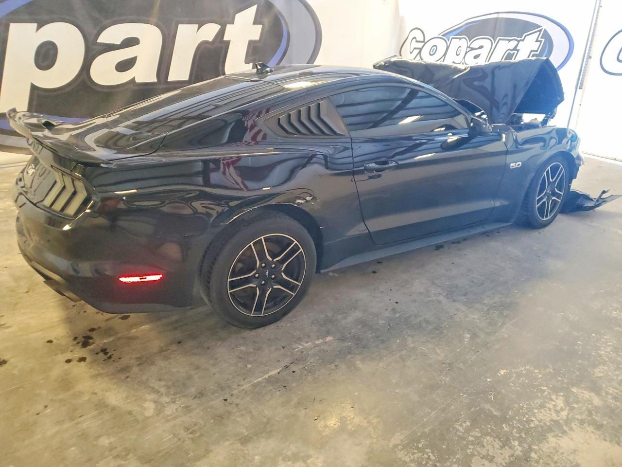 2021 Ford Mustang Gt - Фото 3