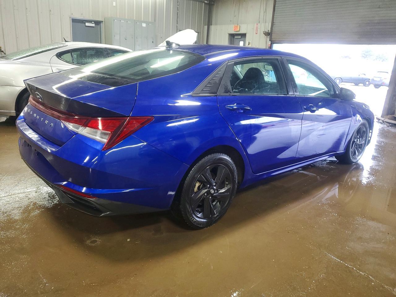 2023 Hyundai Elantra Sel - Image 3