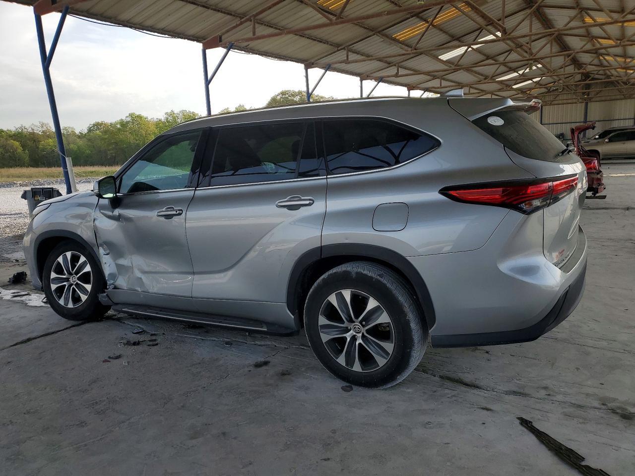 2021 Toyota Highlander Xle - Фото 2