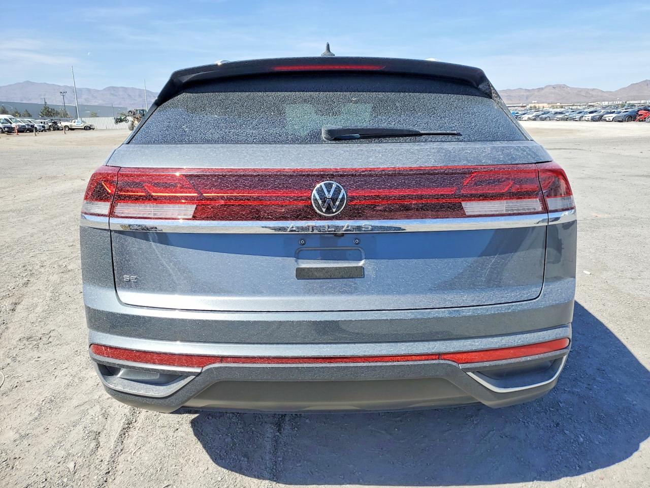 2024 Volkswagen Atlas Cross Sport Sel Premium R-Line - Image 6