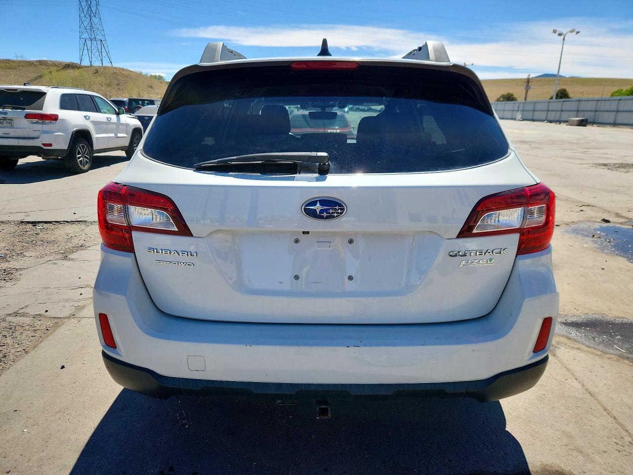 2017 Subaru Outback 2.5I Premium - Image 6