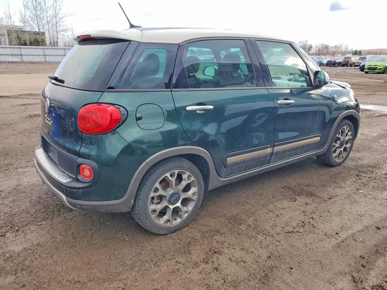 2014 Fiat 500L Trekking 4Dr - Фото 3
