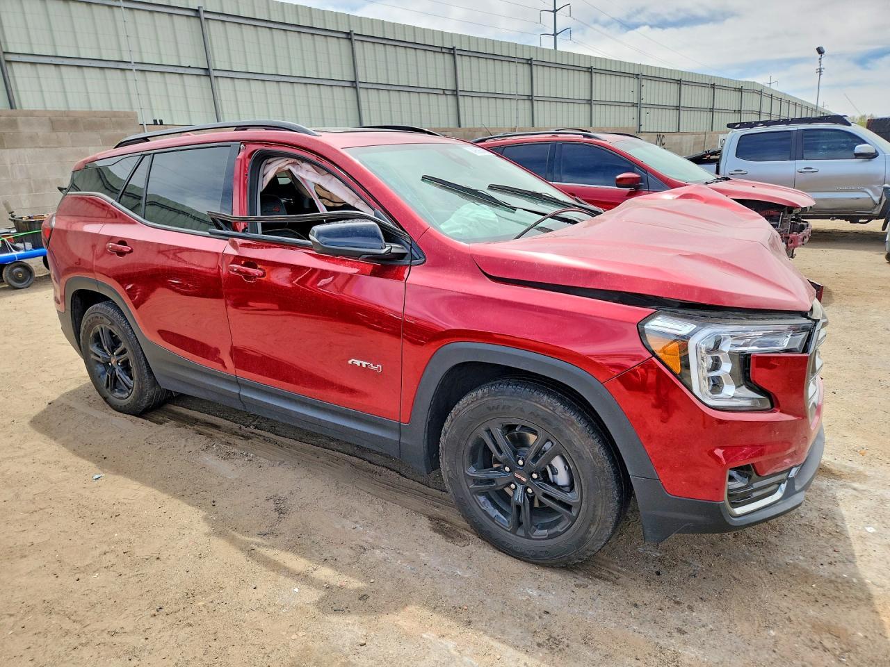 2024 GMC Terrain At4 - Фото 4